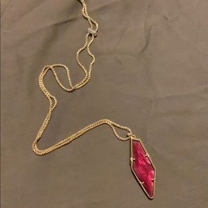 Kendra Scott necklace
